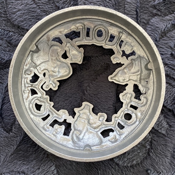 Never Used Yankee Candle Decorative Cover - Picture 2 of 2